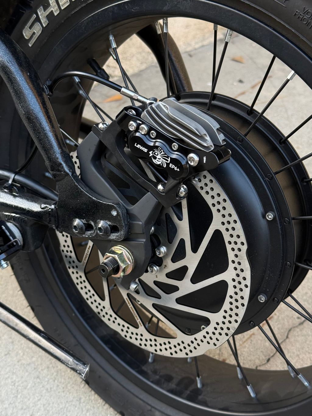 LEWIS EP6+ Axial Cylinder 6 Piston Hydraulic Disc Brake