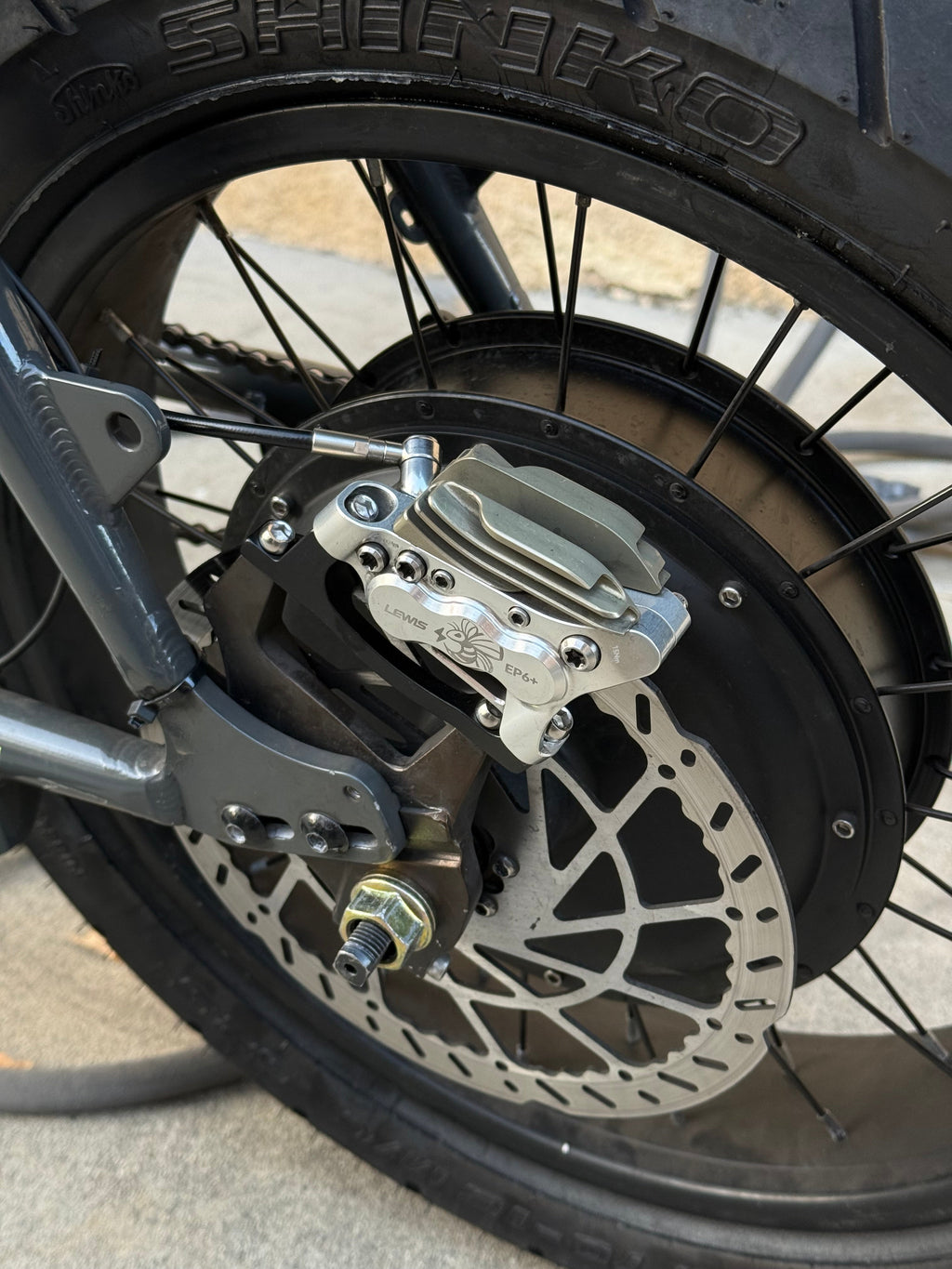 LEWIS EP6+ Axial Cylinder 6 Piston Hydraulic Disc Brake