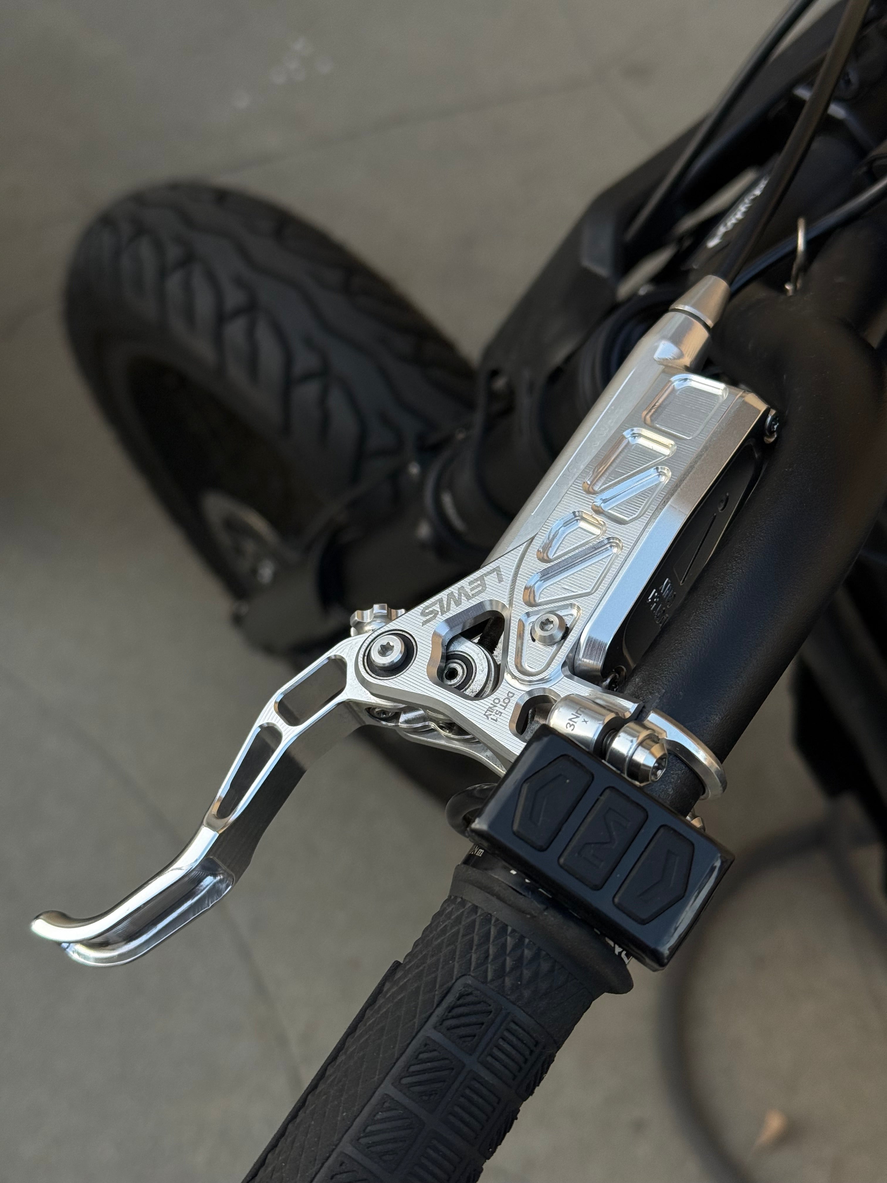 LEWIS EP6+ Axial Cylinder 6 Piston Hydraulic Disc Brake